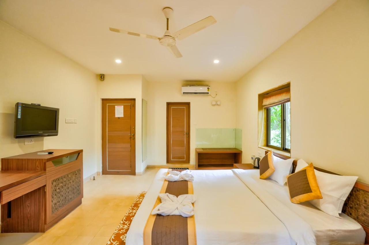 Coco Goa Resort & Apartments GOA Exterior photo